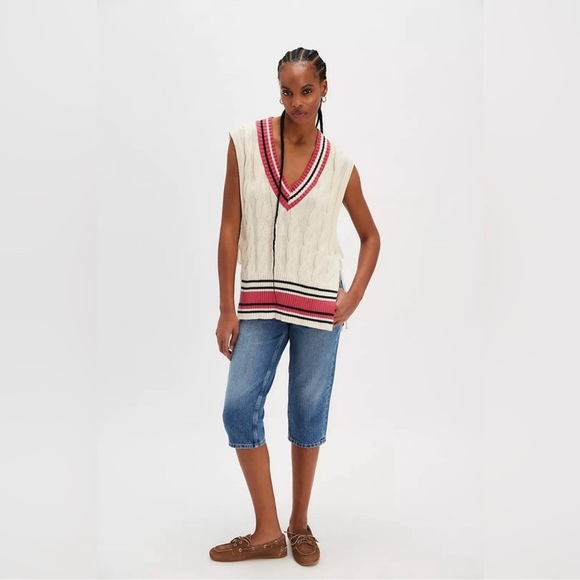 FREE PEOPLE CABLE KNIT SWEATER VEST WITH SIDE TIE DETAIL! S - Picture 7 of 11